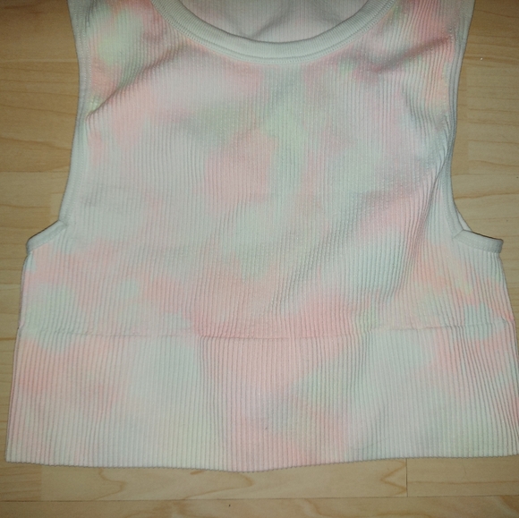 Zyia Active Stretchy Tie Dye Top - Picture 3 of 6